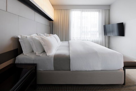 Hotel Realm - Accommodation NSW 11