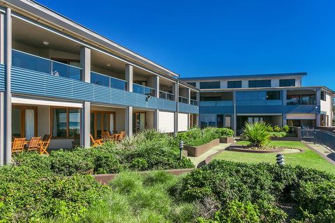 Lennox Holiday Apartments - Accommodation NSW 38