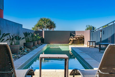 Lennox Holiday Apartments - Accommodation NSW 3