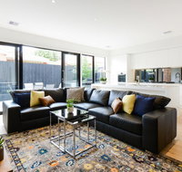 Boutique Stays-Murrumbeena Place 1 - Accommodation NSW