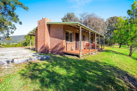 Braeside Cabin Two - Alphitonia - Accommodation NSW 0