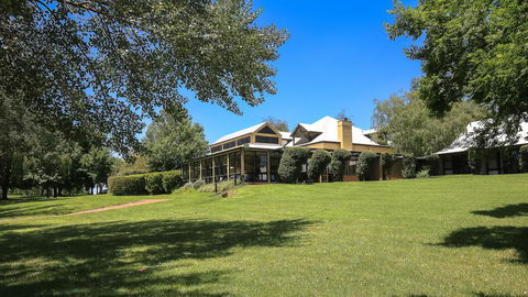 Briars Country Lodge - Accommodation NSW 2