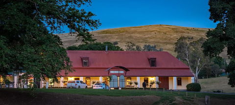 Brigham House - Accommodation NSW 2