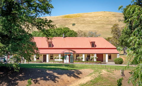 Brigham House - Accommodation NSW 1