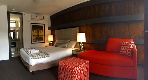 Brougham Arms Hotel - Accommodation NSW 3