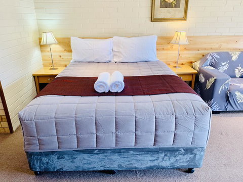 Burringa Garden Motel - Accommodation NSW 3