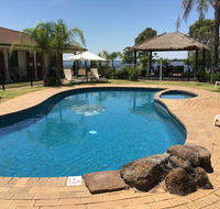 Capricorn Motor Inn - Accommodation NSW