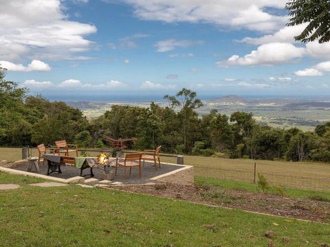 Captain's Lookout - Elevated Ocean Views, Rural Stay - Accommodation NSW 0
