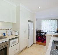 Cara Nobbys Beach 11 Wesley Avenue - Accommodation NSW