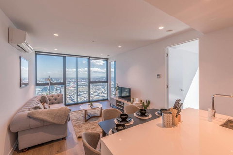 CBD Spectacular View 2 Bedroom Apt @Victoria One - Accommodation NSW 3