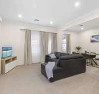 Central and Charming on Wallace - Accommodation NSW