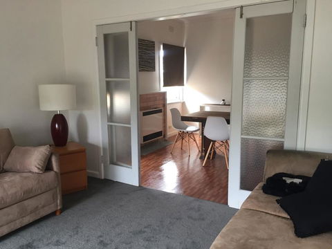 Central View - Walking Distance To Hospitals - Accommodation NSW 0