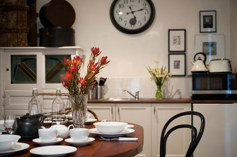 Charlies - Accommodation NSW 1
