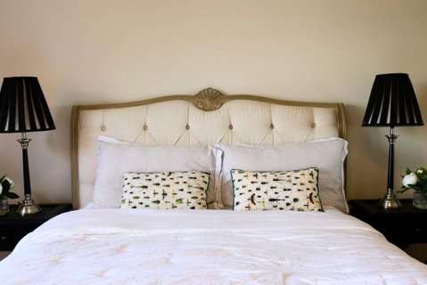 Charming & Cosy Home With City Views - Accommodation NSW 3