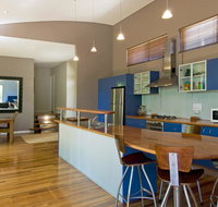 Chriscross Retreat 9 Cross Street - Accommodation NSW