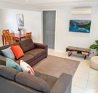 City Center - Modern 2-Bedroom Apartment - Accommodation NSW