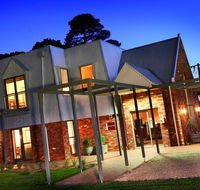 Cleveland Winery - Accommodation NSW
