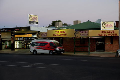 Club Hotel Motel Roma - Accommodation NSW 3