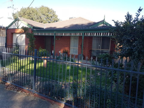 Cobram Cottage - Accommodation NSW 0