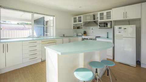 Conley Ave 8 Pet Friendly - OUTSIDE Only - Accommodation NSW 2
