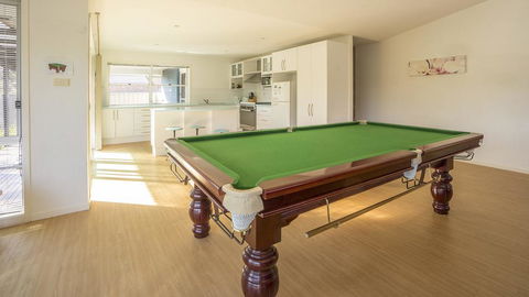 Conley Ave 8 Pet Friendly - OUTSIDE Only - Accommodation NSW 3