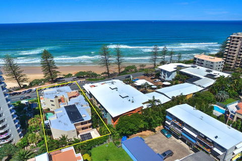 Coolum Baywatch Luxury Style Penthouse, Linen Included, WIFI, 500 Bond - Accommodation NSW 1