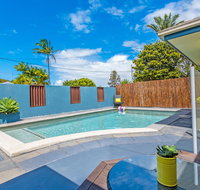 Coolum Waves Pet Friendly Holiday House - Accommodation NSW