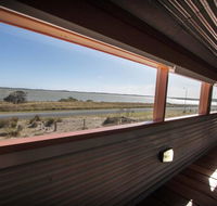 Coorong Aurora - breathtaking waterfront escape - Accommodation NSW