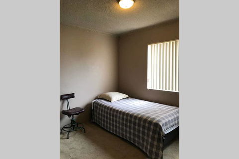 Cosy Apartment Close To Shops & Beach - Accommodation NSW 1