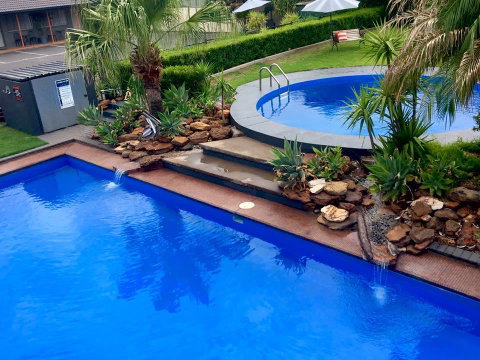 Country Leisure Motor Inn - Accommodation NSW 0