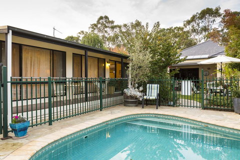 Courtsidecottage Bed And Breakfast - Accommodation NSW 0