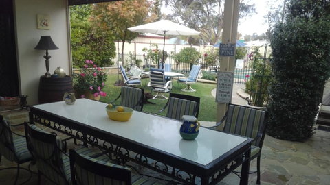 Courtsidecottage Bed And Breakfast - Accommodation NSW 2
