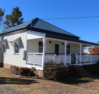 Creekview Cottage - 70 Lock Street - Accommodation NSW