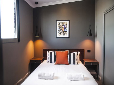 Criterion Hotel Sale - Accommodation NSW 0