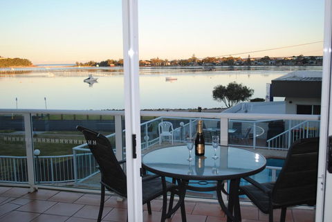Crown Apartments - Accommodation NSW 0