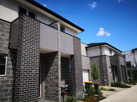 Delicate And Peaceful Bundoora Townhouse 12 - Accommodation NSW 0