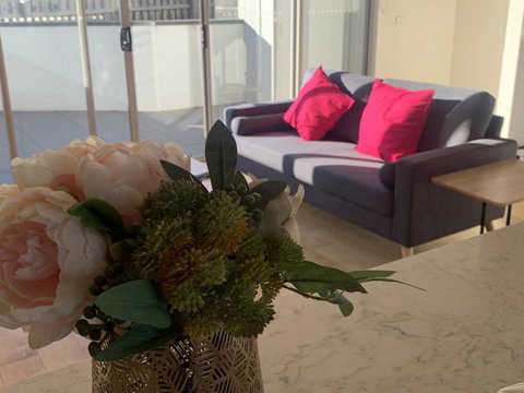 Delicate And Peaceful Bundoora Townhouse 12-R3 - Accommodation NSW 1