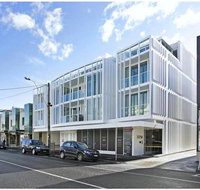 Deluxe Brighton Home in Bayside