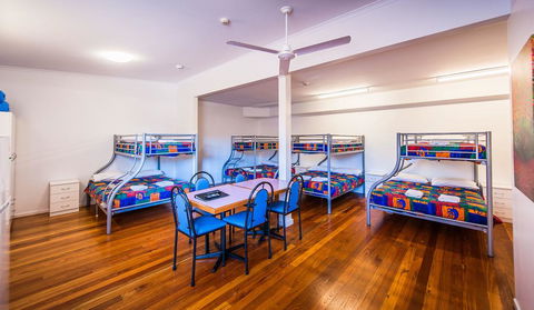 Diggers Tavern - Accommodation NSW 3