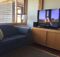 Dolphin Beach House - Accommodation NSW
