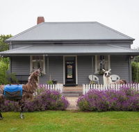 Domino House - Accommodation NSW