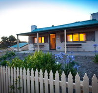 Donington Cottage Lincoln National Park - Accommodation NSW