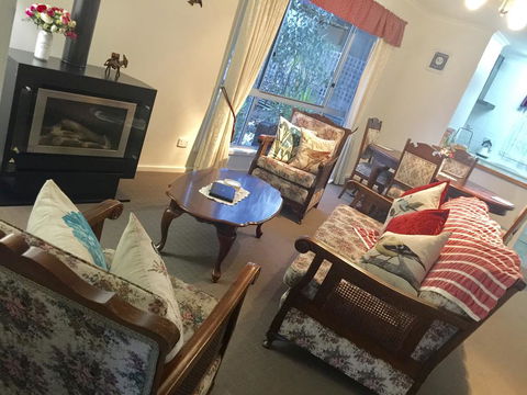 Donkey Tales Farm Cottages - Accommodation NSW 2