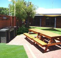 Dunsborough Inn Backpackers - Accommodation NSW
