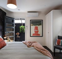 East St 3 -Secret Garden - Accommodation NSW