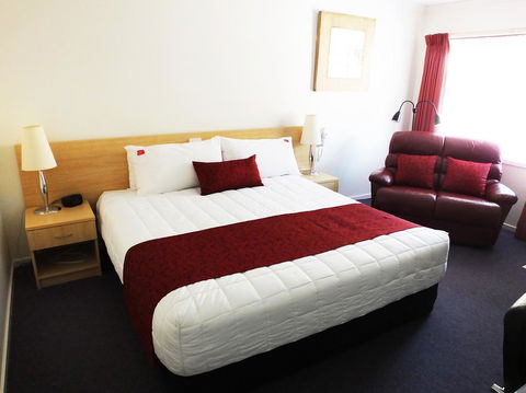 Edinburgh Motor Inn - Accommodation NSW 1