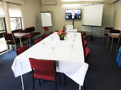 Edinburgh Motor Inn - Accommodation NSW 3