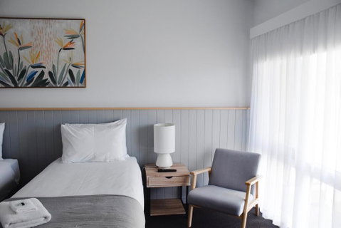 Eight Spence - Accommodation NSW 1