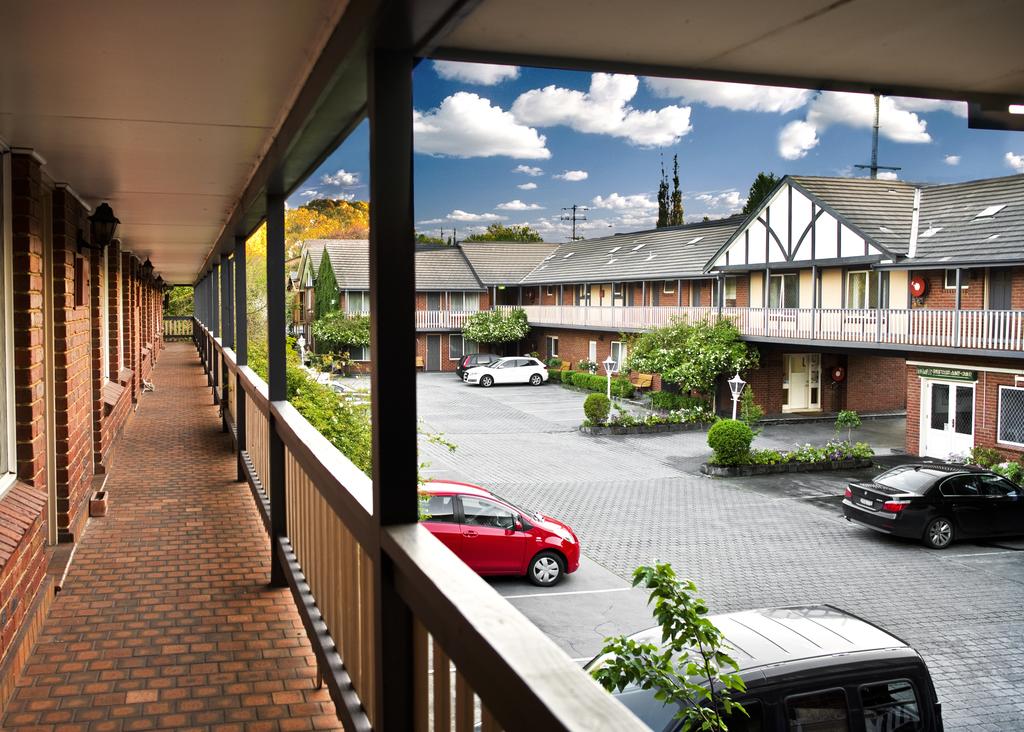 Blackburn North VIC Accommodation NSW