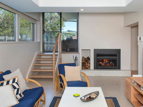 Emerald - Coastal Walk, Swimming Pool, Pet Friendly - Accommodation NSW 3